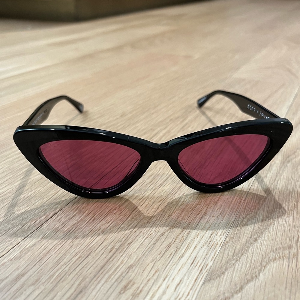 DIFF x Friends Sunglasses